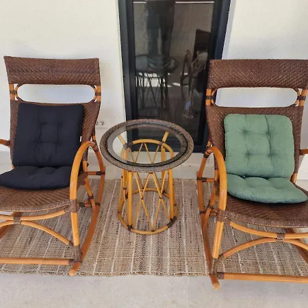 شقة Luxury Modern Apt W Garden 3 Min Walk To Beach